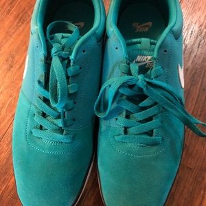 Nike Sk8 shoes sz 11